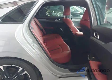 2023 Kia K5 Gt-Line z USA, uszkodzony, nr VIN 5XXG64J21PG174057